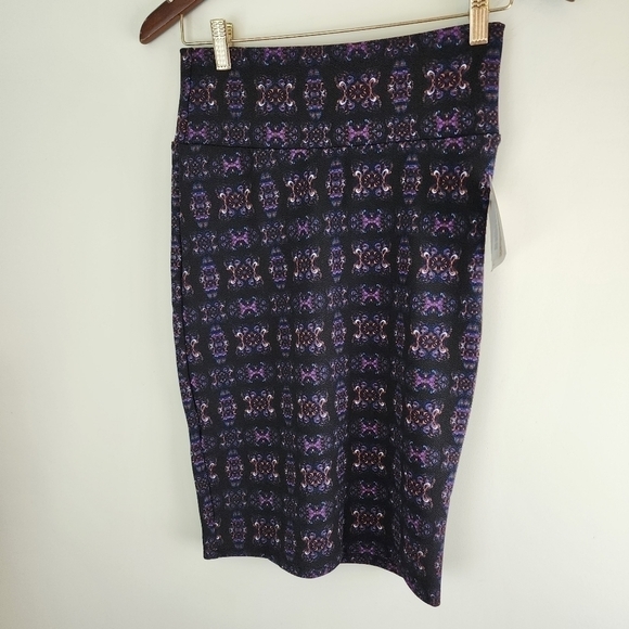 Lularoe Cassie Pencil Skirt Aztec Print Stretch Size Extra Small - Picture 1 of 6